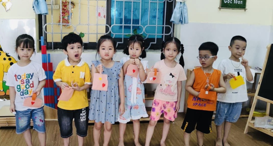 Thiết kế túi từ vải không dệt