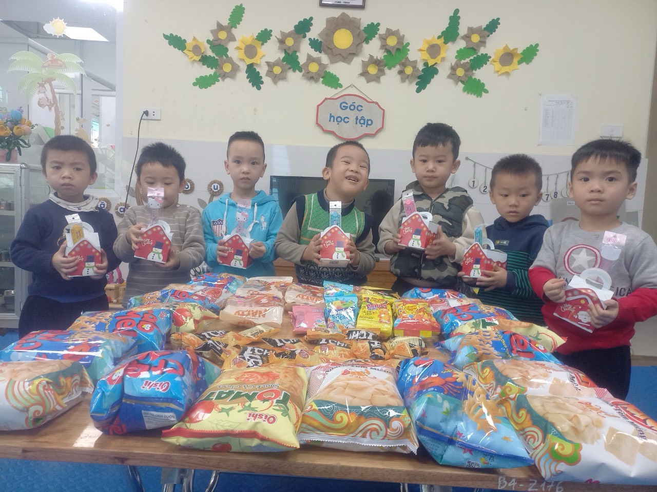 Chúc mừng sinh nhật các bé tháng 12